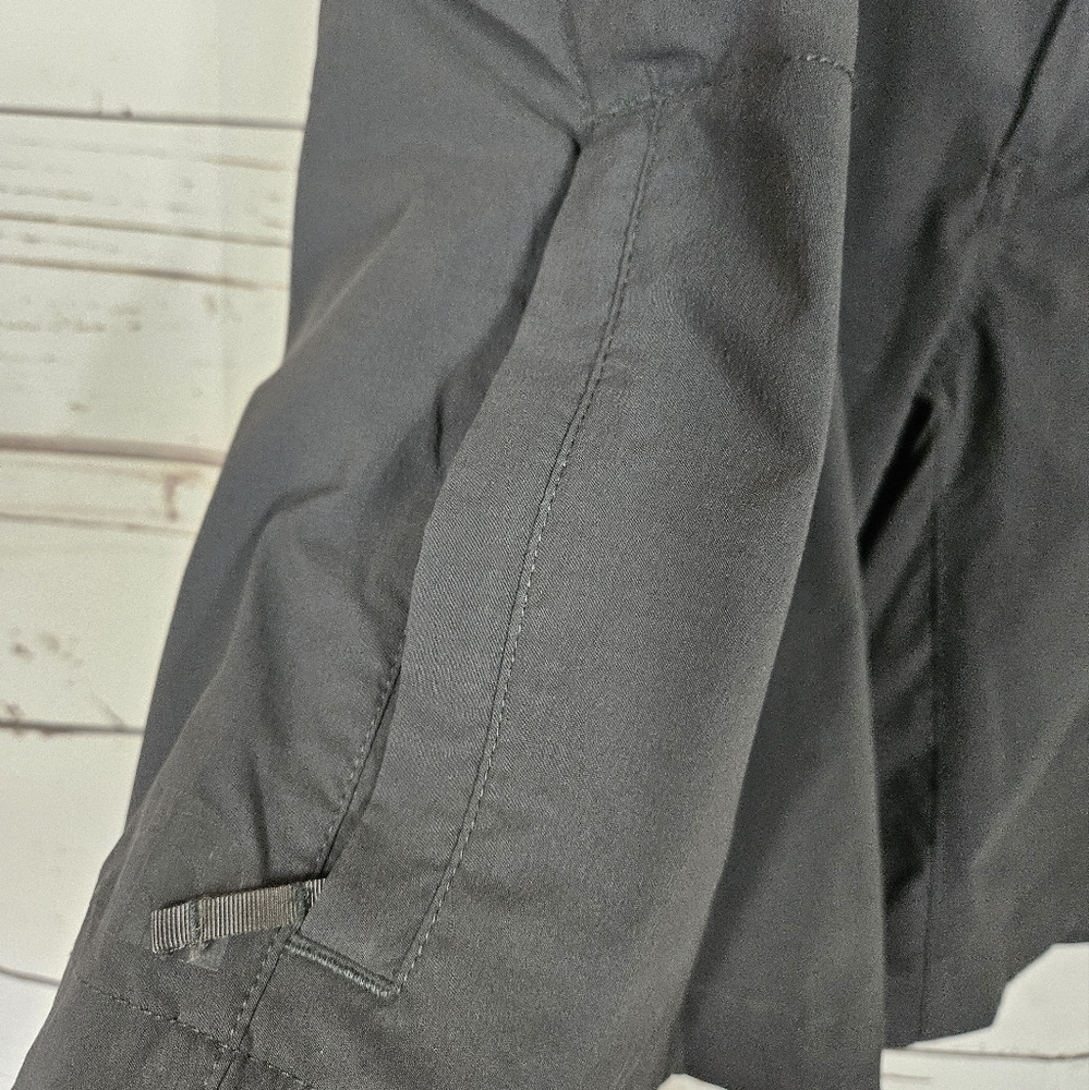 The North Face | Rolling Sun Gray Packable Shorts - Picture 4 of 7